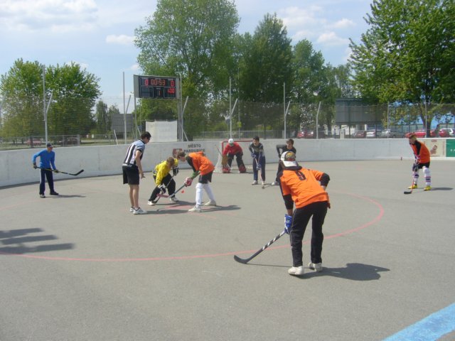 hokejbalkrajskkolo201102.jpg